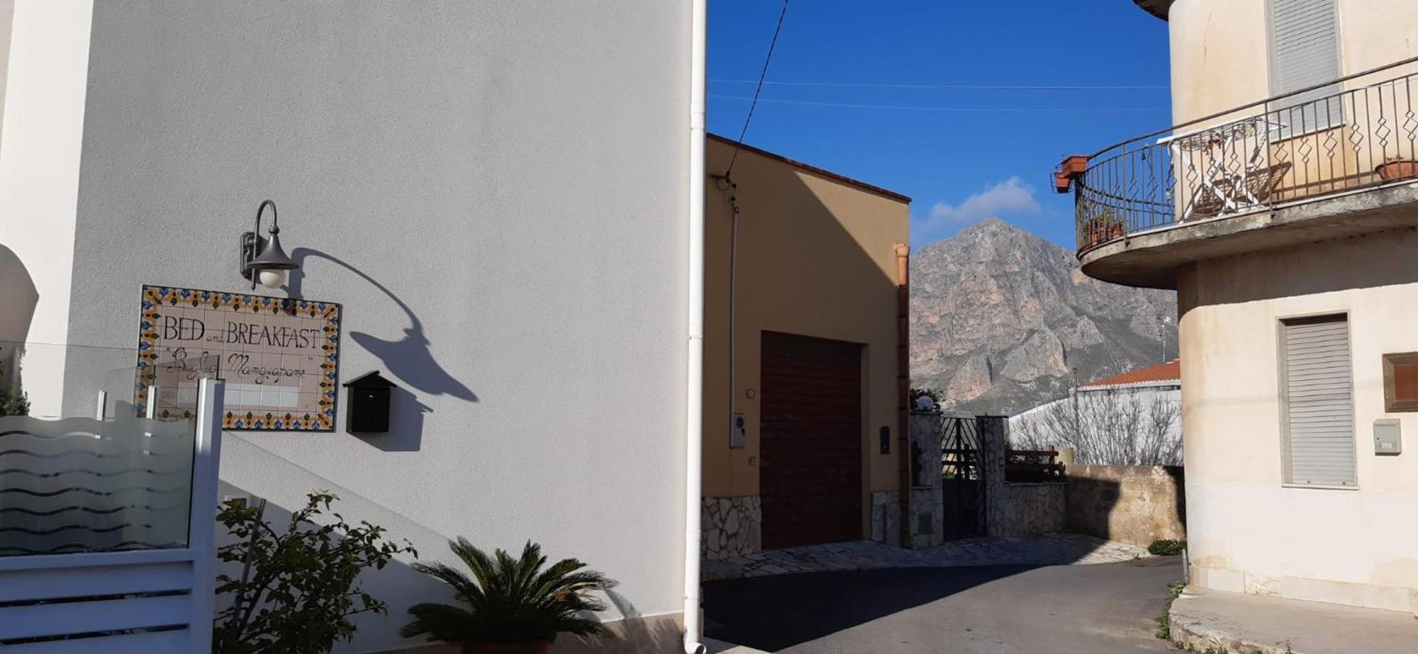 B & B Baglio Mangiapane Custonaci Exterior photo
